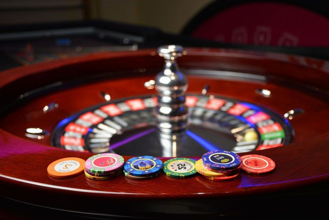 Premium poker table setup at OfferRushPoint ready for guests